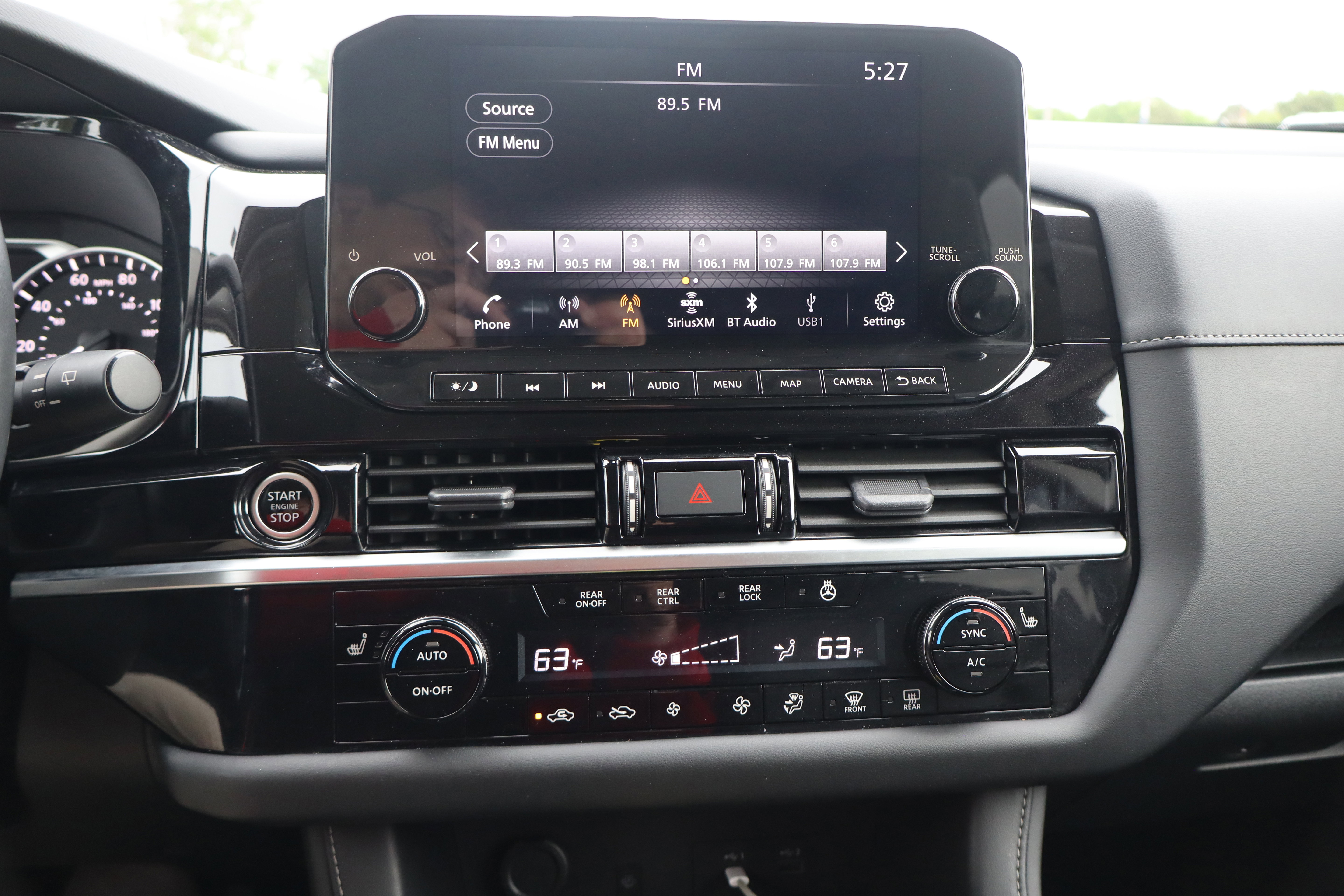 Used 2023 Nissan Pathfinder SL AWD/4WD image 20
