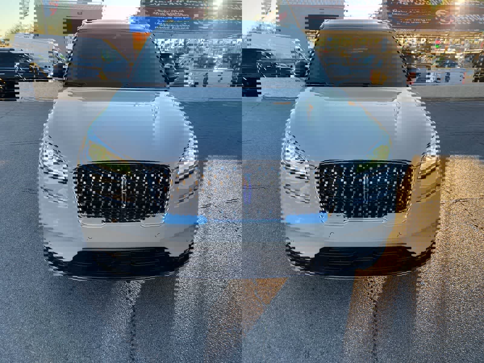 Used 2022 Lincoln Corsair Grand Touring w/ Elements Technology Bundle image 2