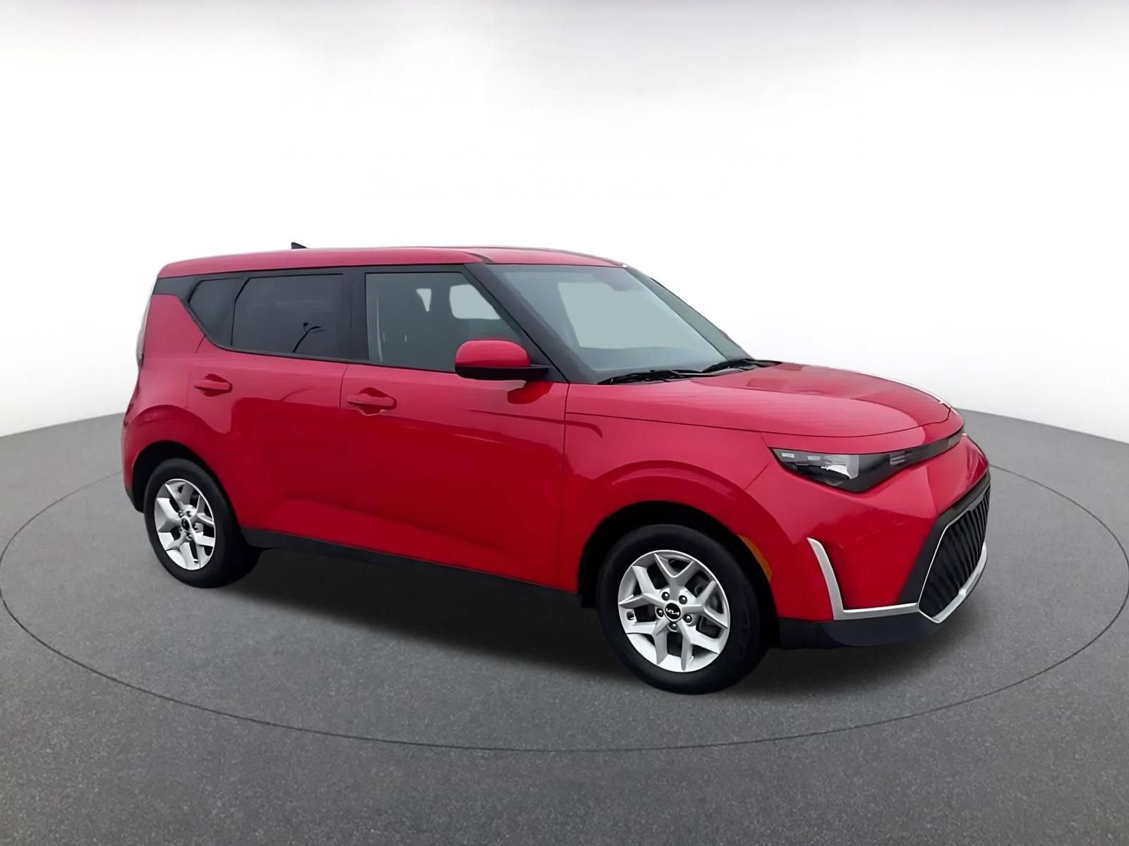 Used 2025 Kia Soul LX w/ LX Technology Package video 2