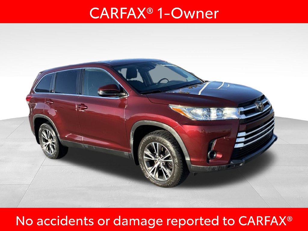 Used 2019 Toyota Highlander LE AWD/4WD image 4