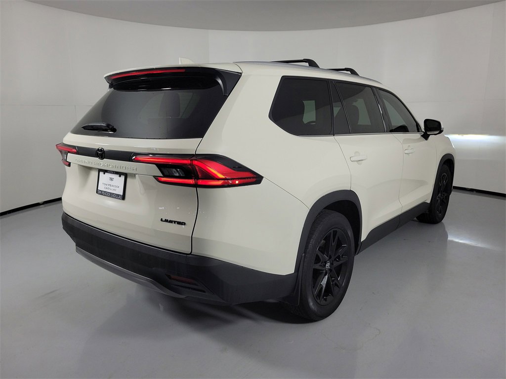 Used 2024 Toyota Grand Highlander XLE image 4