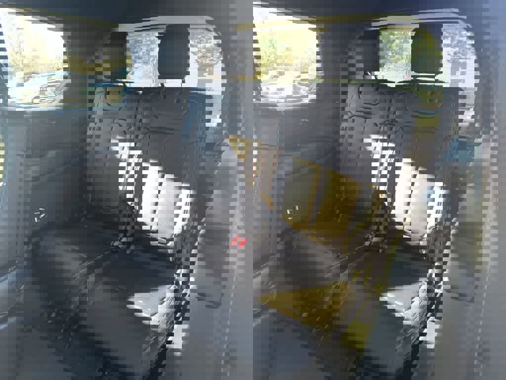 New 2025 Jeep Grand Cherokee L Limited w/ Luxury Tech Group II image 24