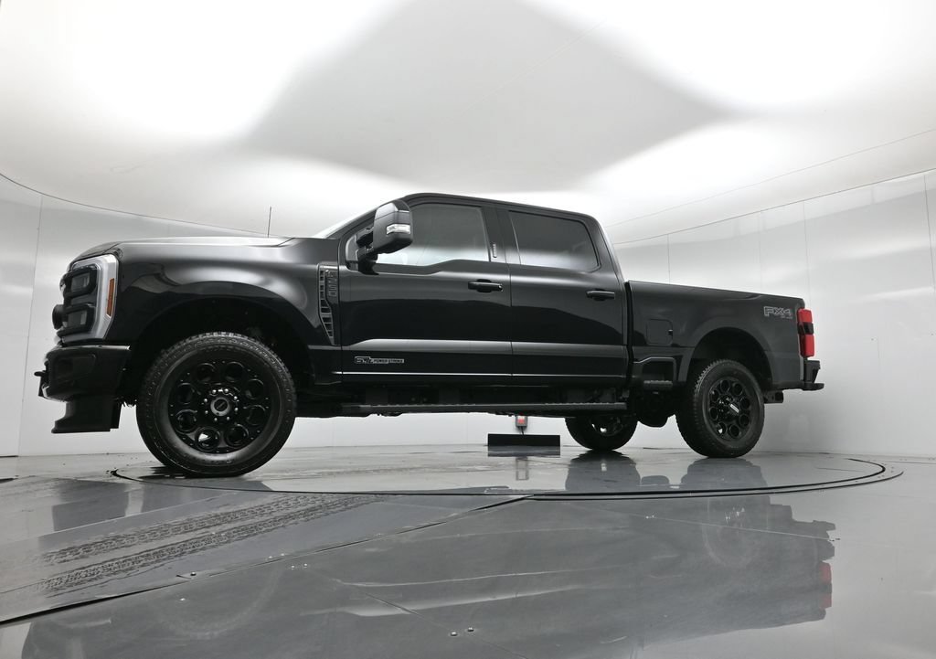 New 2026 Ford F250 Lariat w/ Black Appearance Package AWD/4WD image 7