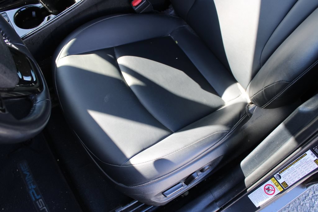 Used 2022 Toyota Prius Prime Limited FWD image 16