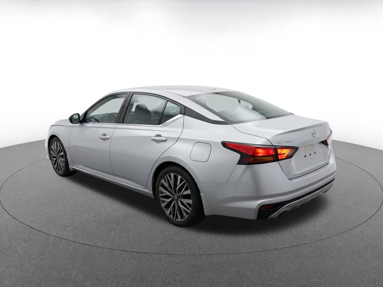 Used 2026 Nissan Altima 2.5 SV FWD image 6