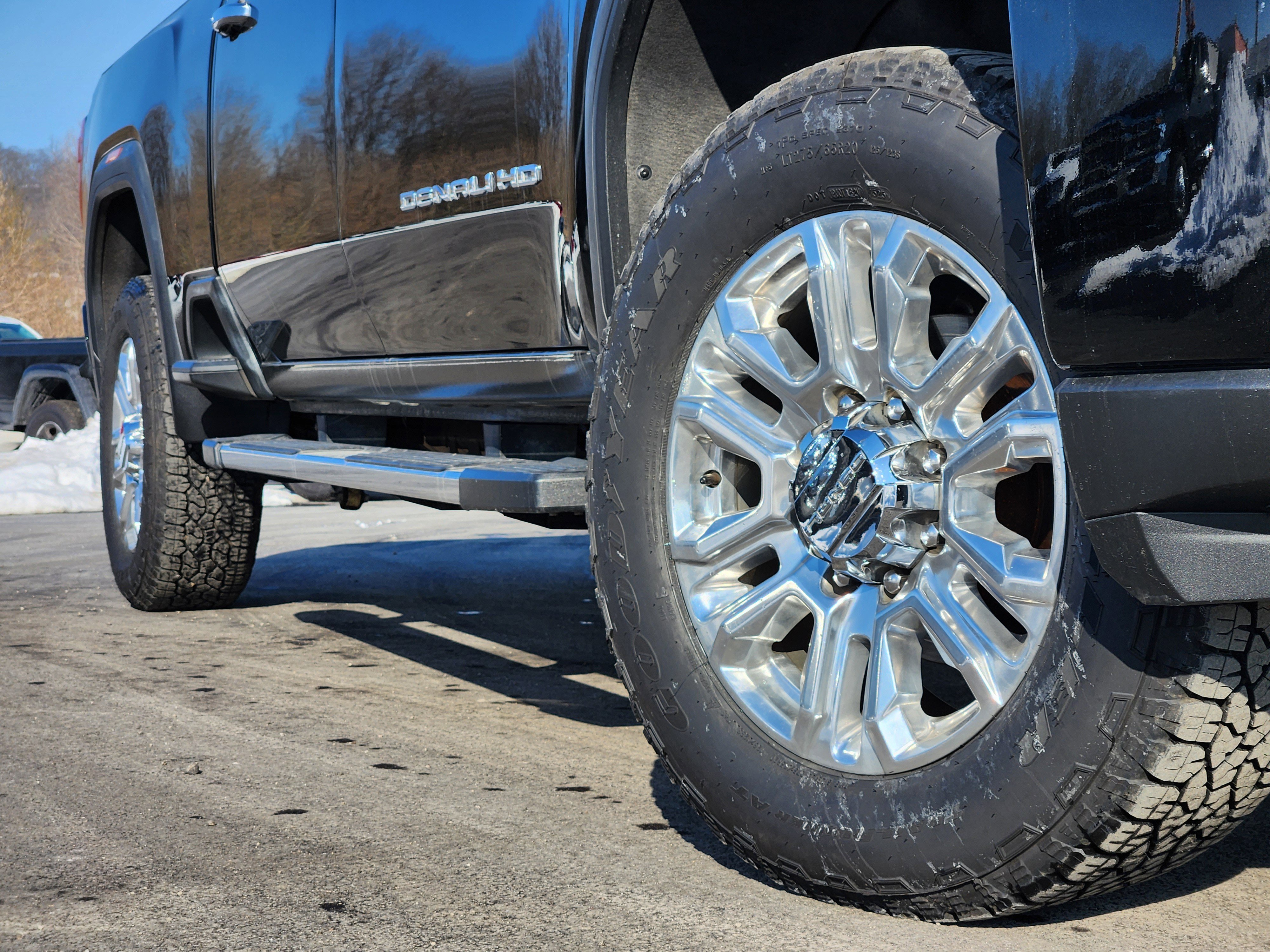 Used 2023 GMC Sierra 2500 Denali w/ Technology Package image 22