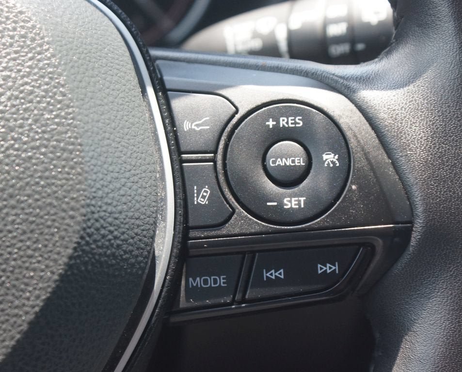 Used 2024 Toyota RAV4 XLE w/ Convenience Package AWD/4WD image 11