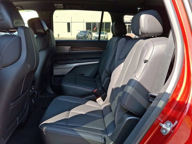 New 2026 Cadillac Vistiq Sport w/ LPO, Floor Liner Package image 5