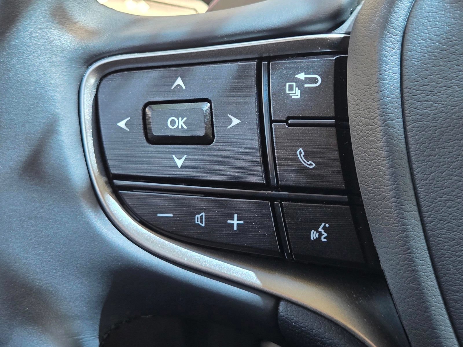 Used 2025 Lexus ES 350 FWD image 26