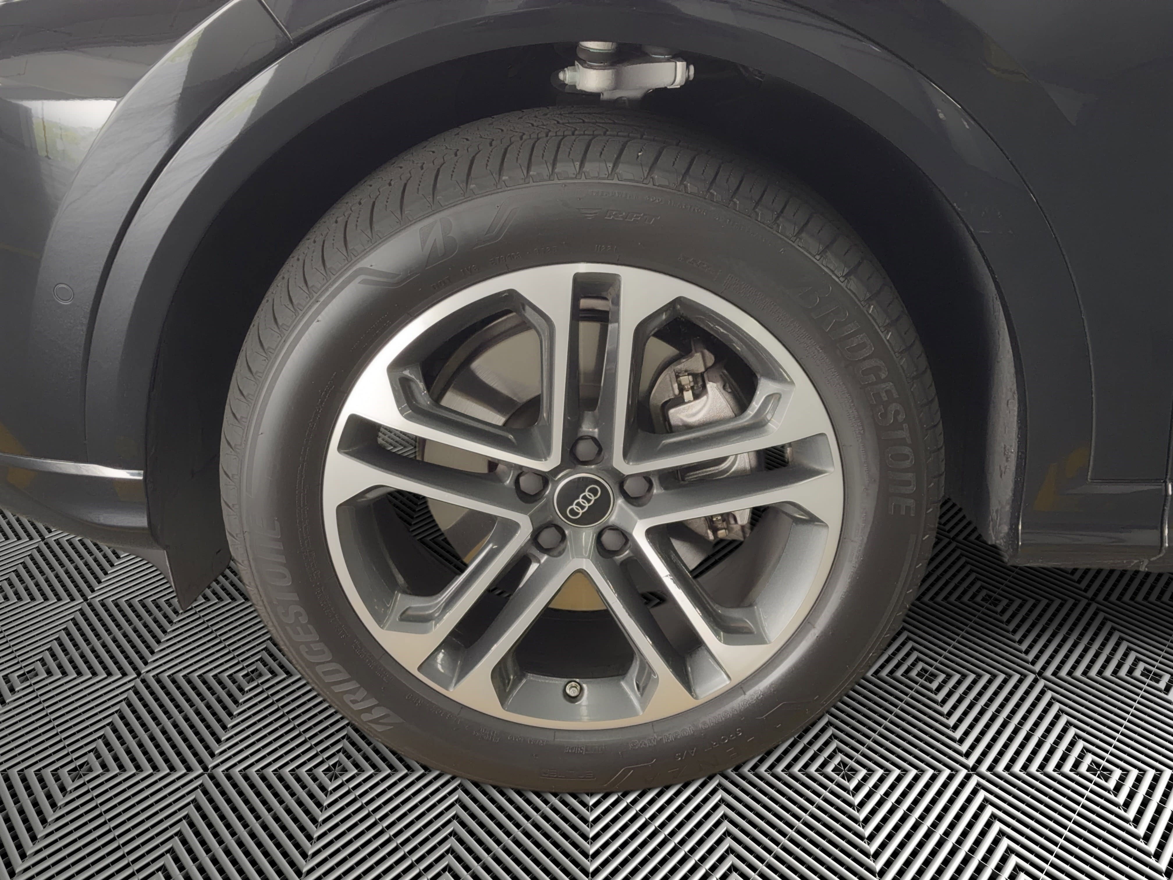 Certified 2025 Audi Q5 Premium Plus w/ Premium Plus image 12