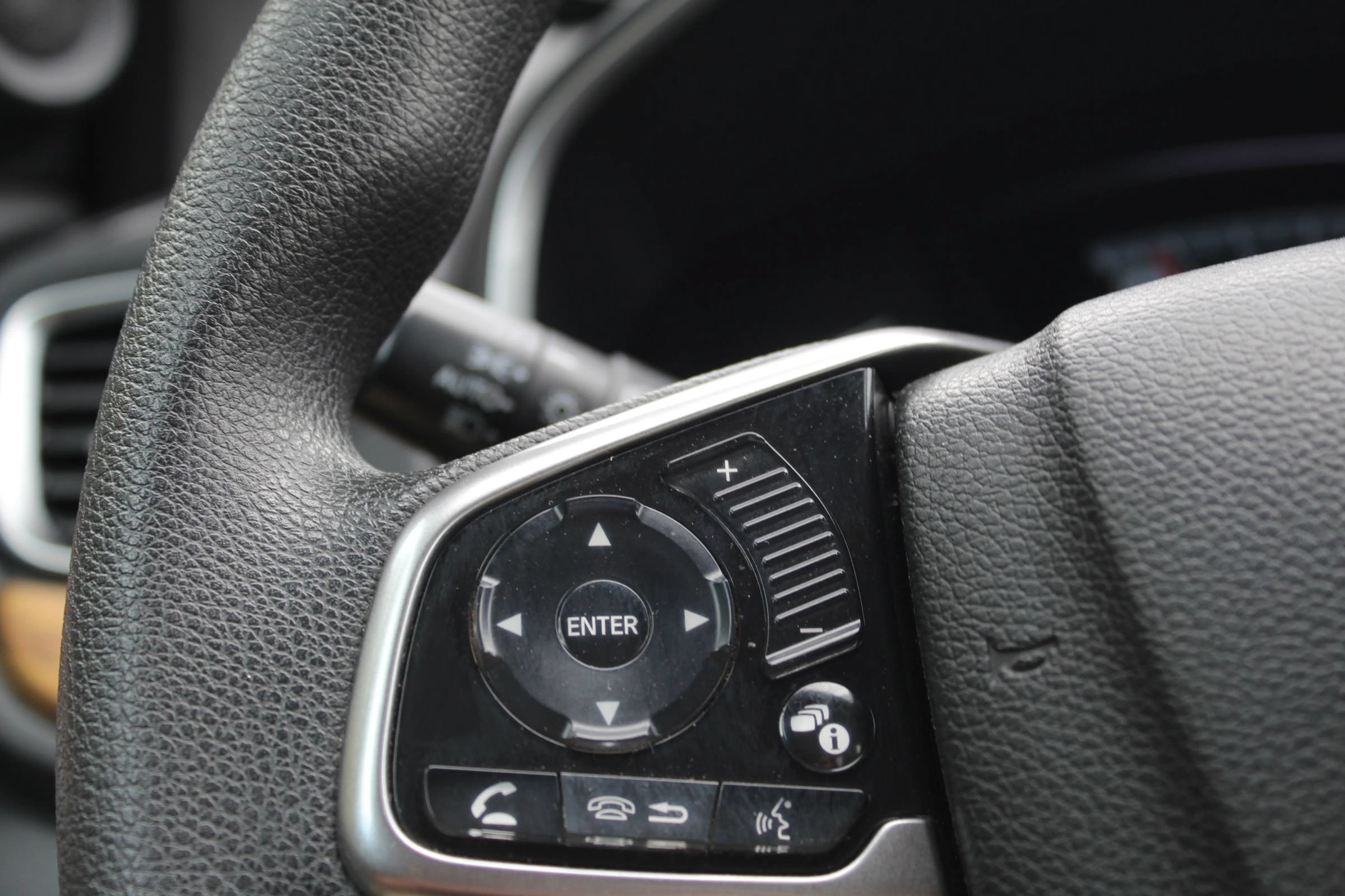 Used 2018 Honda CR-V EX image 27