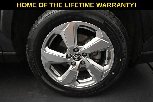 Used 2021 Toyota RAV4 Limited AWD/4WD image 43