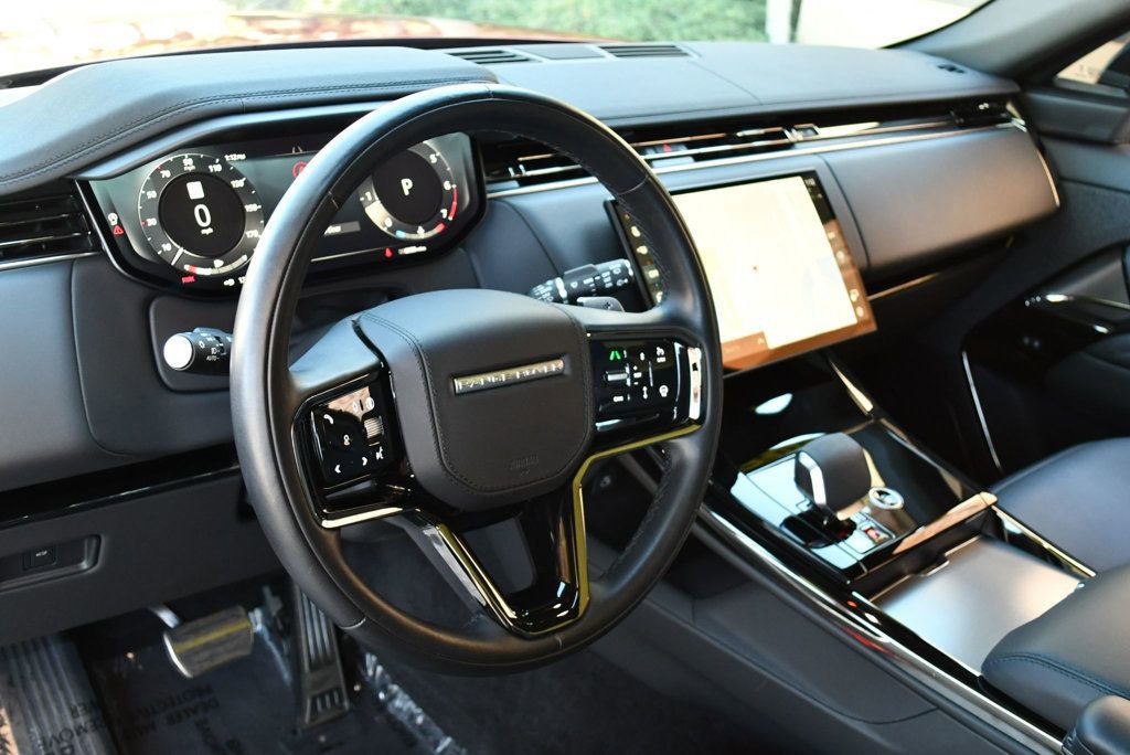Used 2024 Land Rover Range Rover Sport Dynamic SE image 11