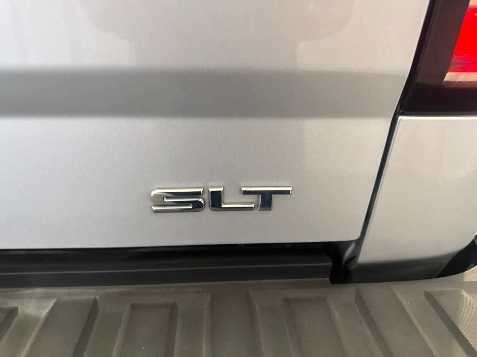 Used 2016 GMC Sierra 1500 SLT AWD/4WD image 18
