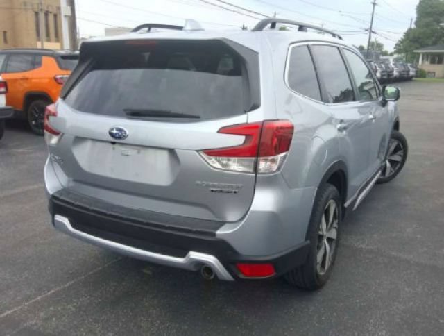 Used 2019 Subaru Forester Touring AWD/4WD image 5