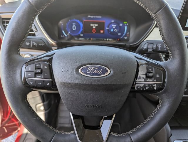 Used 2022 Ford Escape Titanium w/ Titanium Premium Package image 40