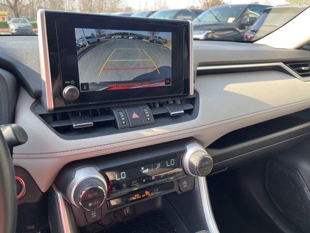 Used 2023 Toyota RAV4 XLE Premium image 23