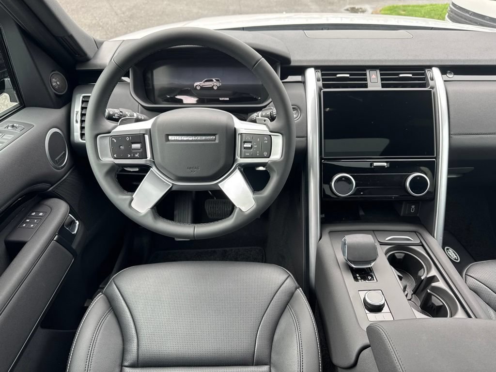New 2026 Land Rover Discovery S AWD/4WD image 22