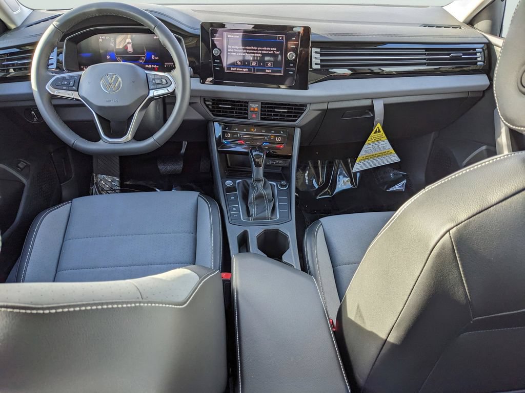 New 2026 Volkswagen Jetta SE FWD image 9