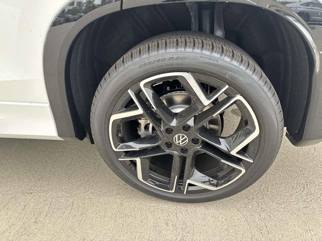 New 2026 Volkswagen Tiguan SEL R-Line AWD/4WD image 6