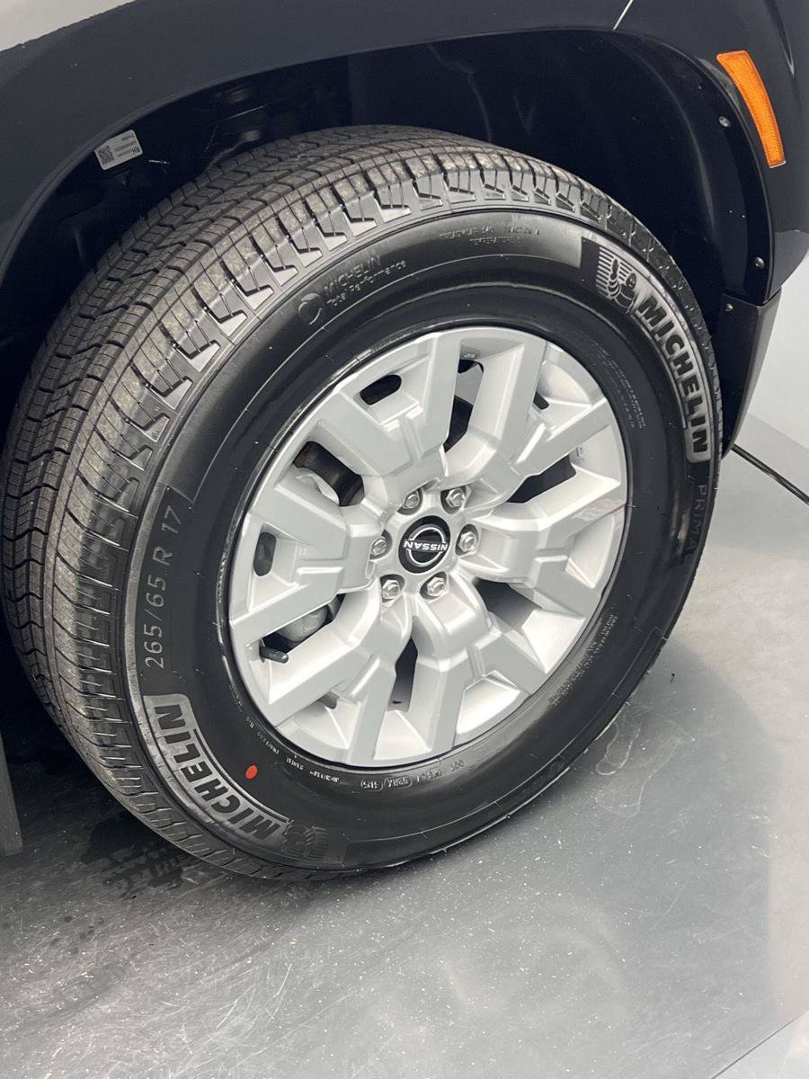 Used 2022 Nissan Frontier SV RWD image 42