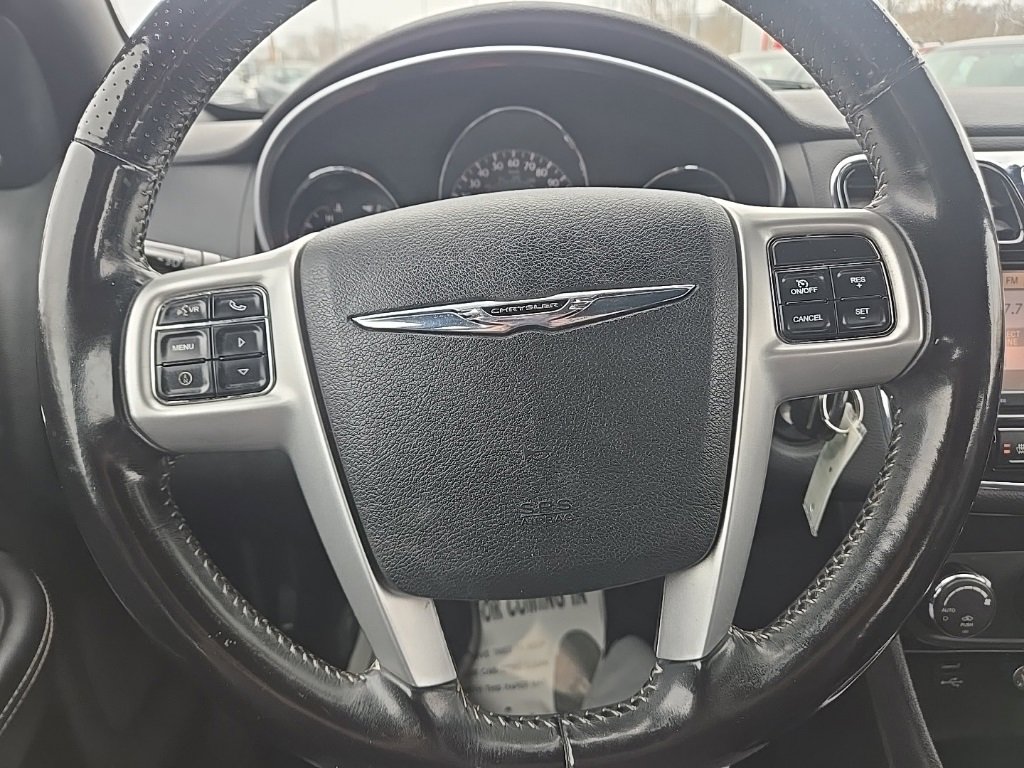 Used 2011 Chrysler 200 S image 12