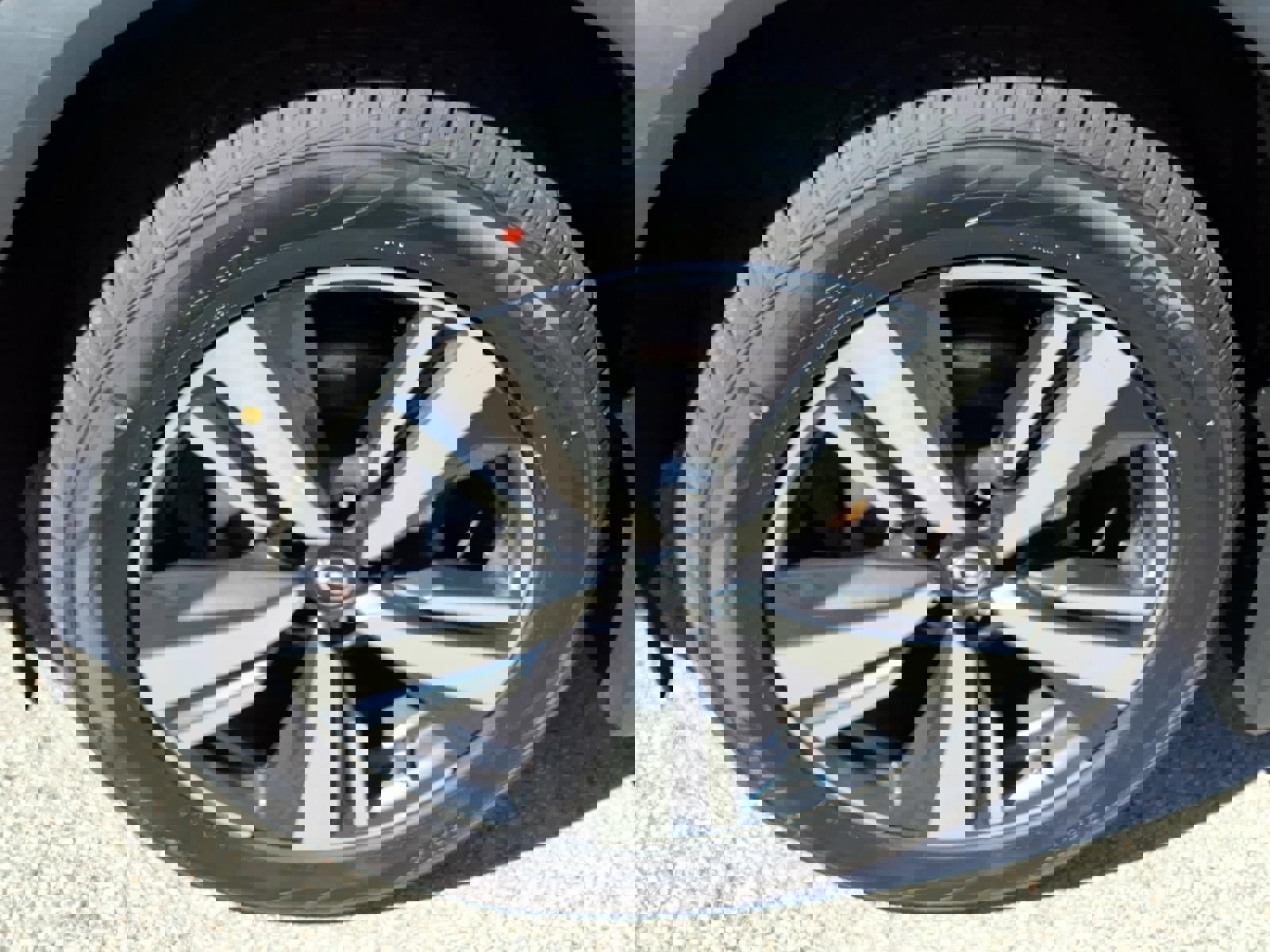 Used 2023 Nissan Rogue SL w/ SL Premium Package image 5