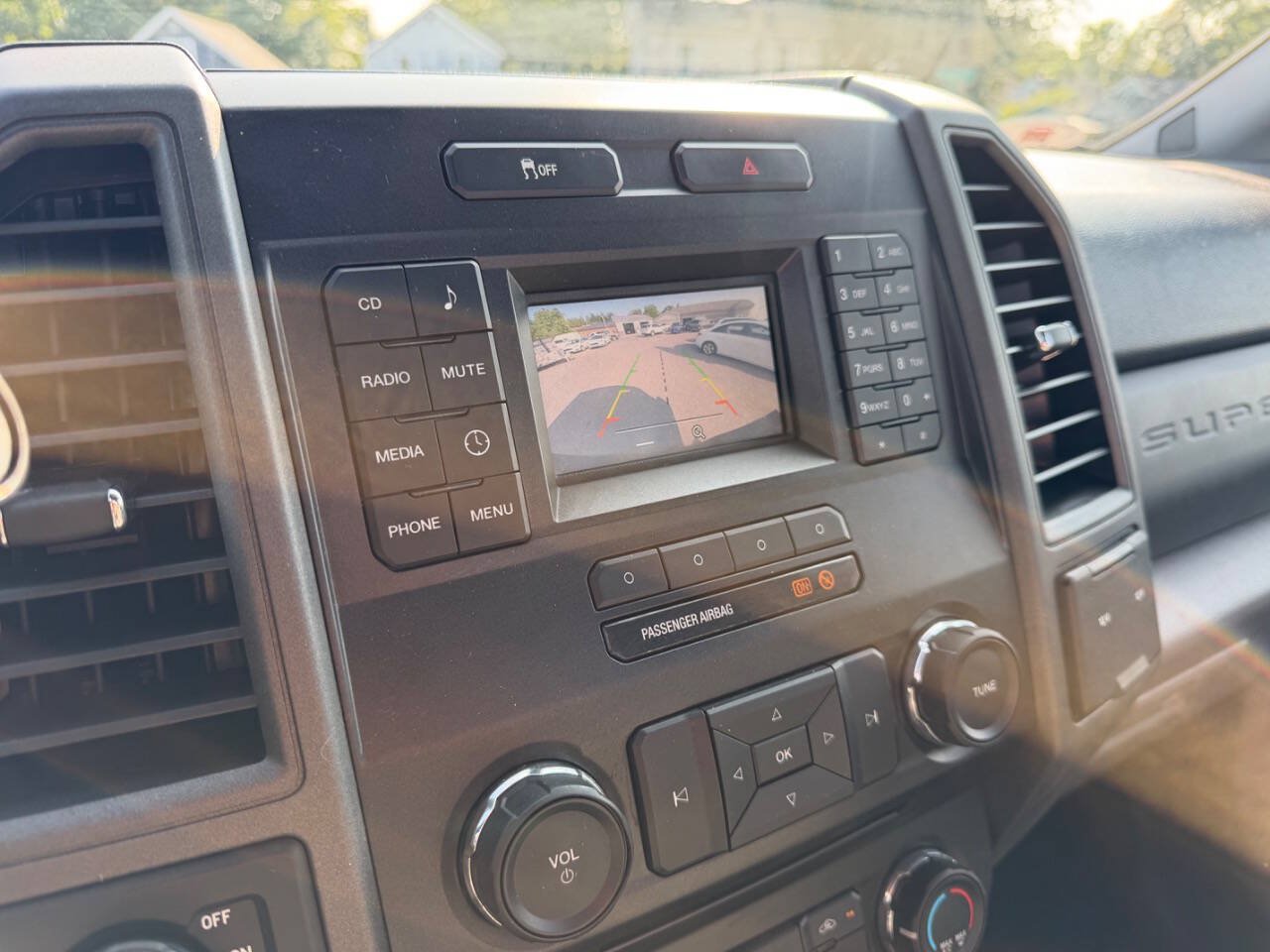 Used 2017 Ford F250 XL w/ Power Equipment Group AWD/4WD image 12