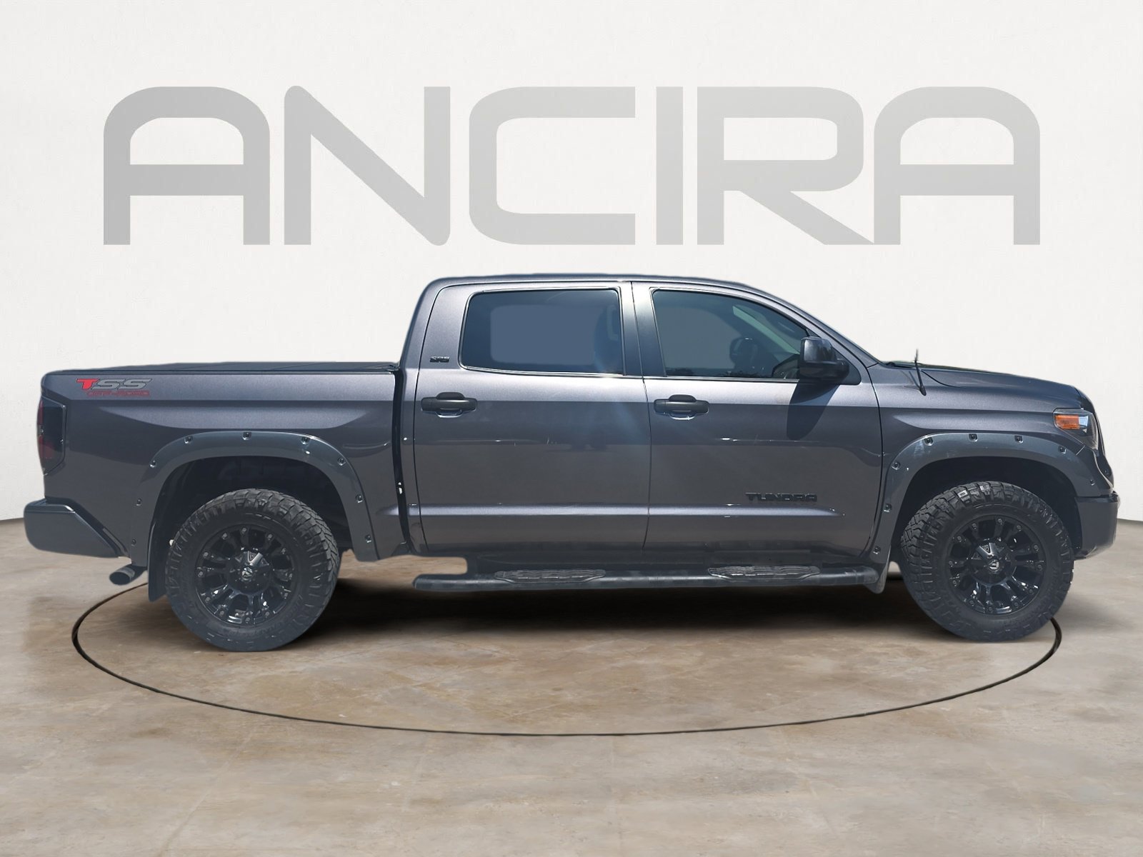 Used 2017 Toyota Tundra SR5 w/ SR5 Upgrade Package RWD image 11