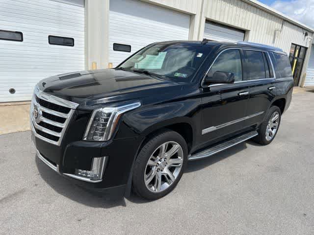 Used 2015 Cadillac Escalade Luxury AWD/4WD image 2