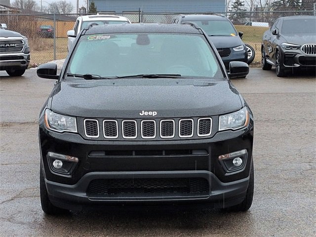 Certified 2019 Jeep Compass Latitude w/ Cold Weather Group image 8