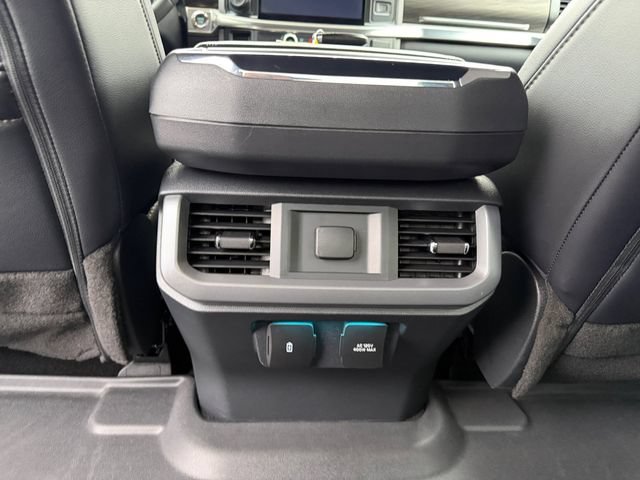 Used 2025 Ford F150 Lariat w/ Bed Utility Package AWD/4WD image 19