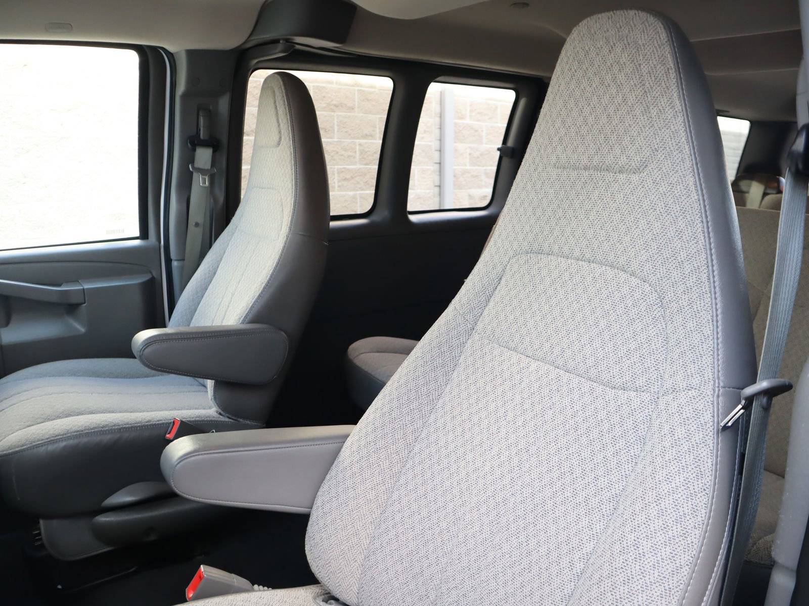 Used 2023 Chevrolet Express 3500 LT w/ LT Preferred Equipment Group image 25