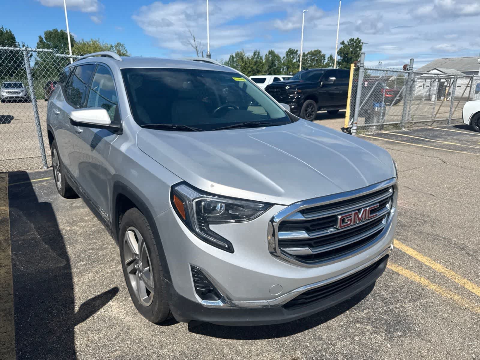 Used 2020 GMC Terrain SLT w/ Preferred Package AWD/4WD image 9