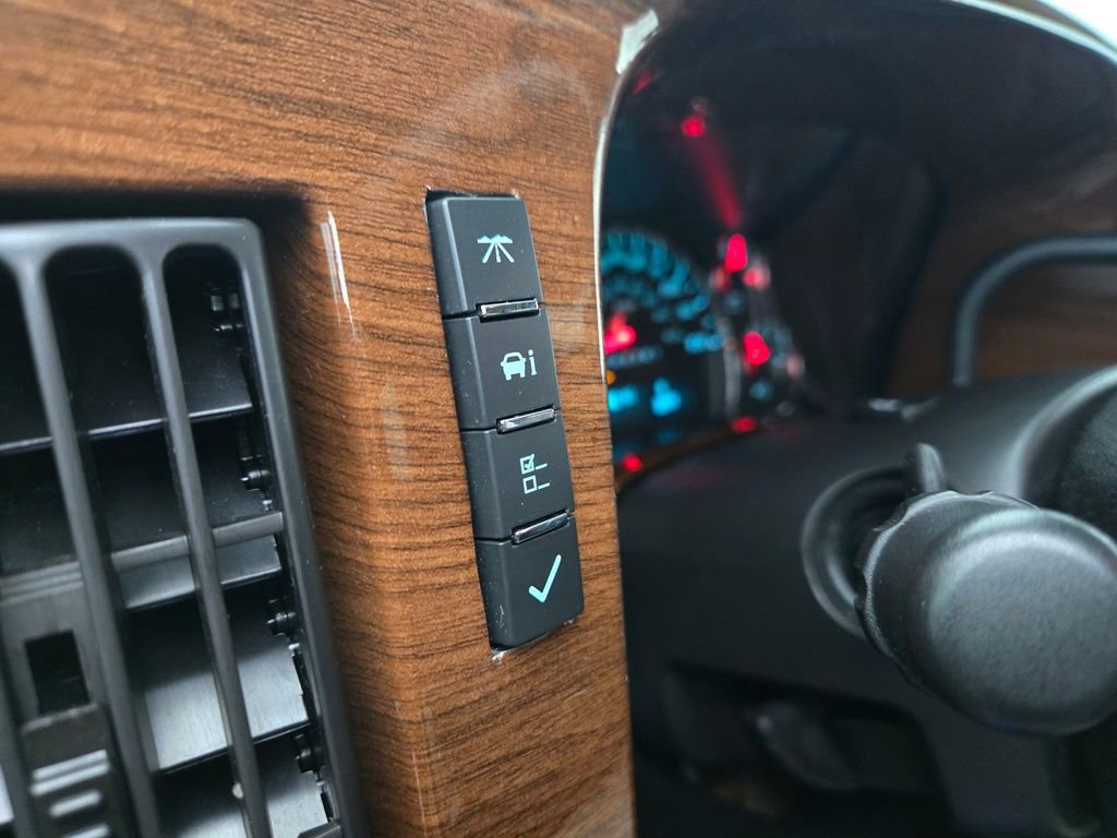 Used 2020 GMC Savana 2500 Extended w/ Enhanced Convenience Package image 23