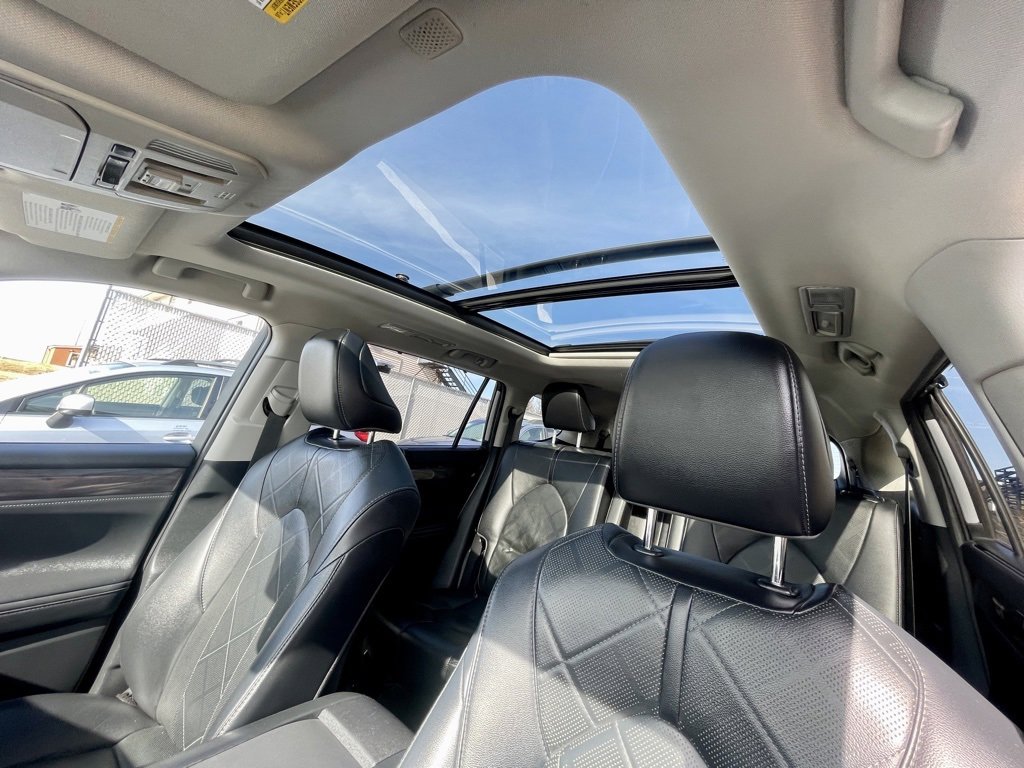 Used 2021 Toyota Highlander Platinum image 25