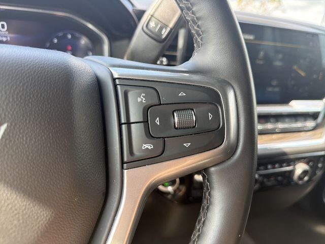 Used 2025 Chevrolet Silverado 1500 LT AWD/4WD image 26