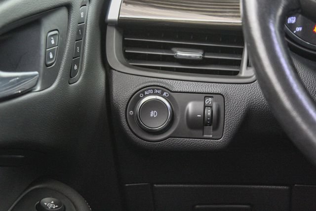 Certified 2019 Buick Envision Essence FWD image 24