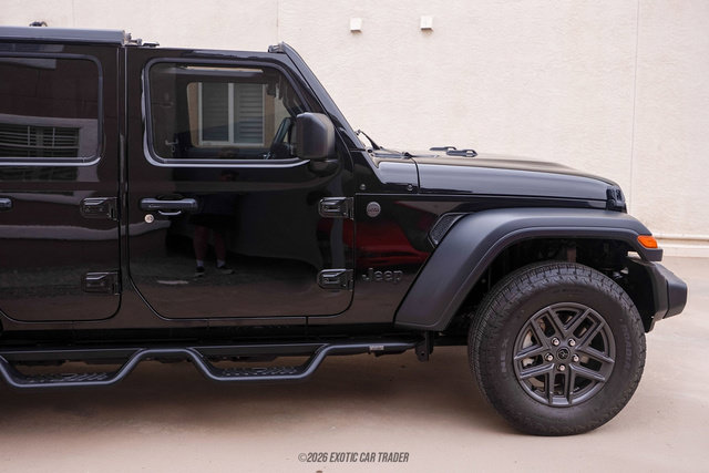 Used 2024 Jeep Wrangler Unlimited Sport AWD/4WD image 11