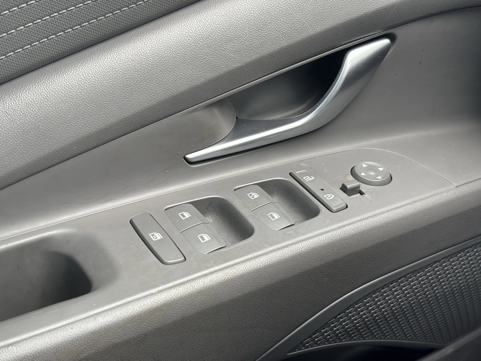 Used 2022 Hyundai Elantra SEL image 7