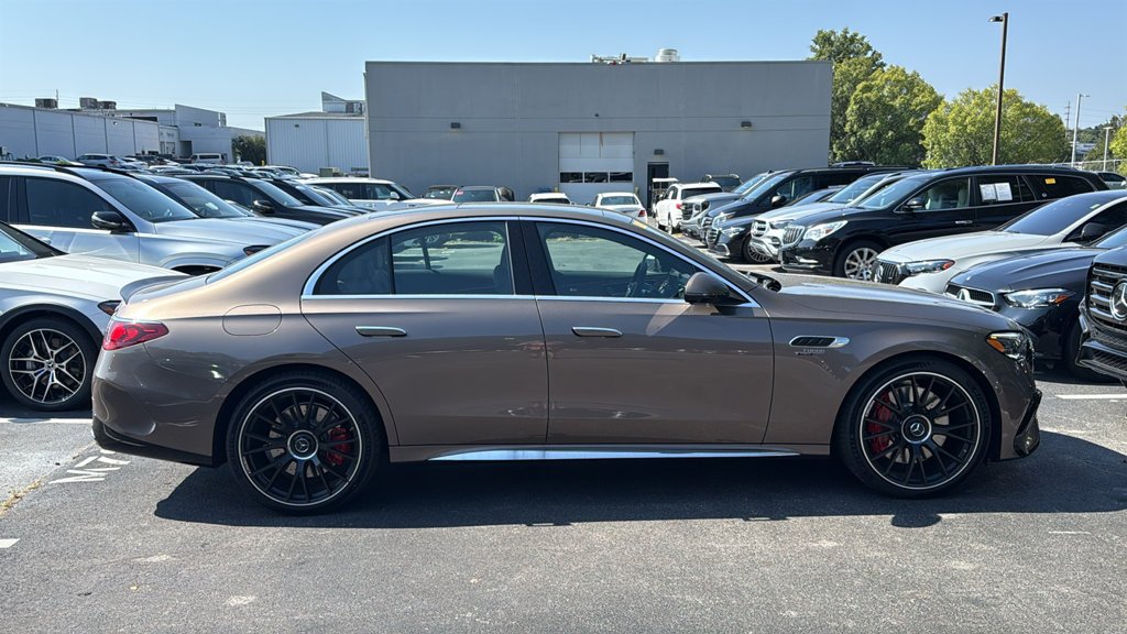 Used 2026 Mercedes-Benz E 53 AMG e 4MATIC Sedan image 2