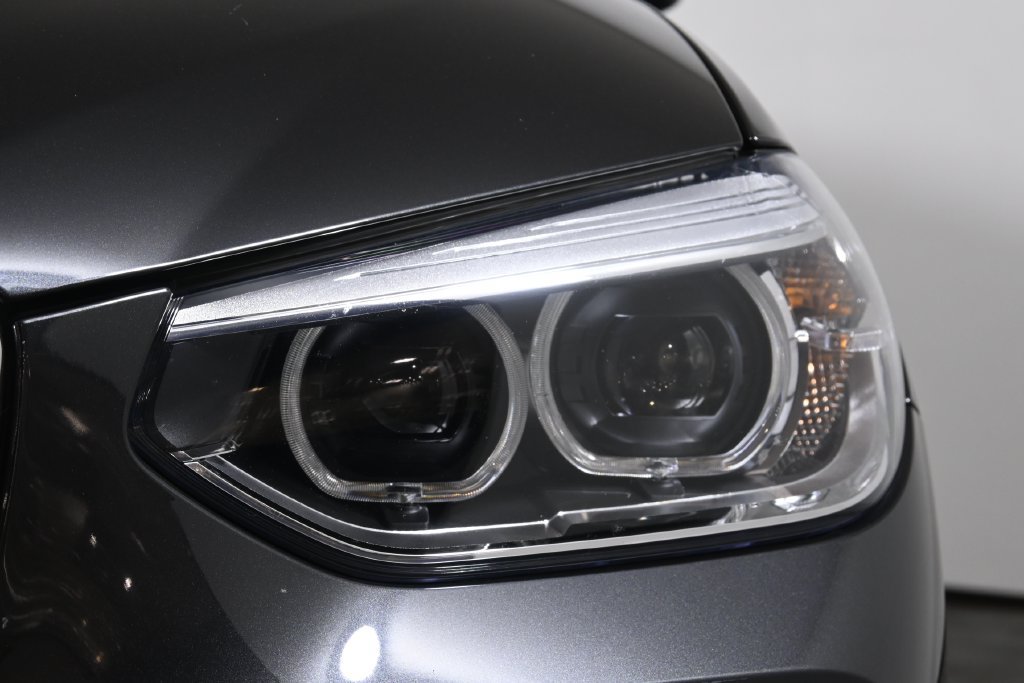 Used 2021 BMW X3 xDrive30i w/ Convenience Package AWD/4WD image 11