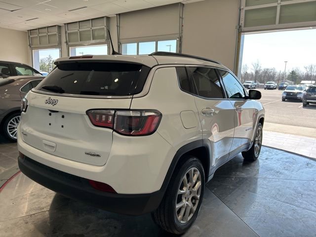 Used 2022 Jeep Compass Latitude w/ Sun and Sound Group image 7
