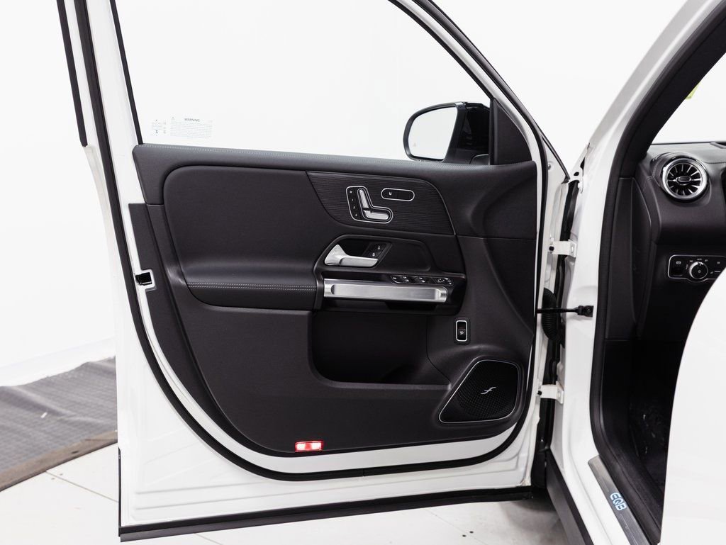 Used 2024 Mercedes-Benz EQB 350 4MATIC SUV image 5