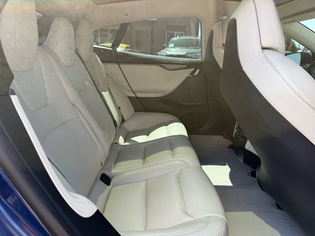 Used 2019 Tesla Model S Performance AWD/4WD image 21