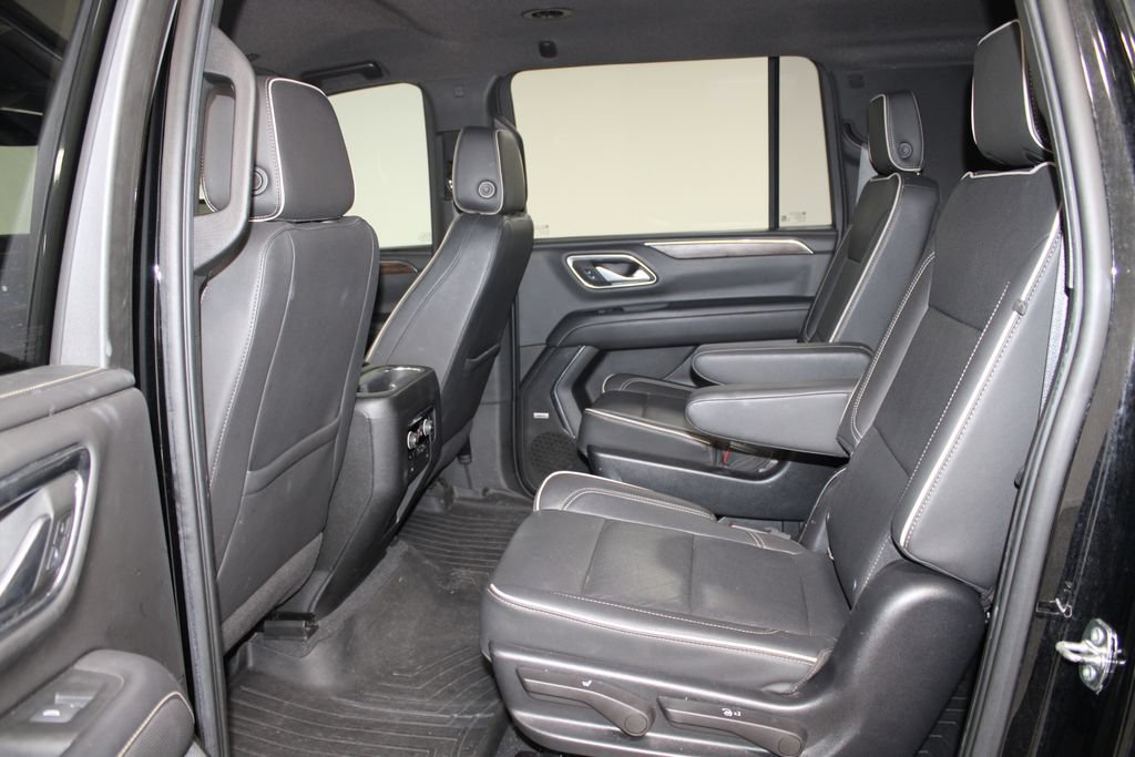 Used 2022 Chevrolet Suburban Premier RWD image 20