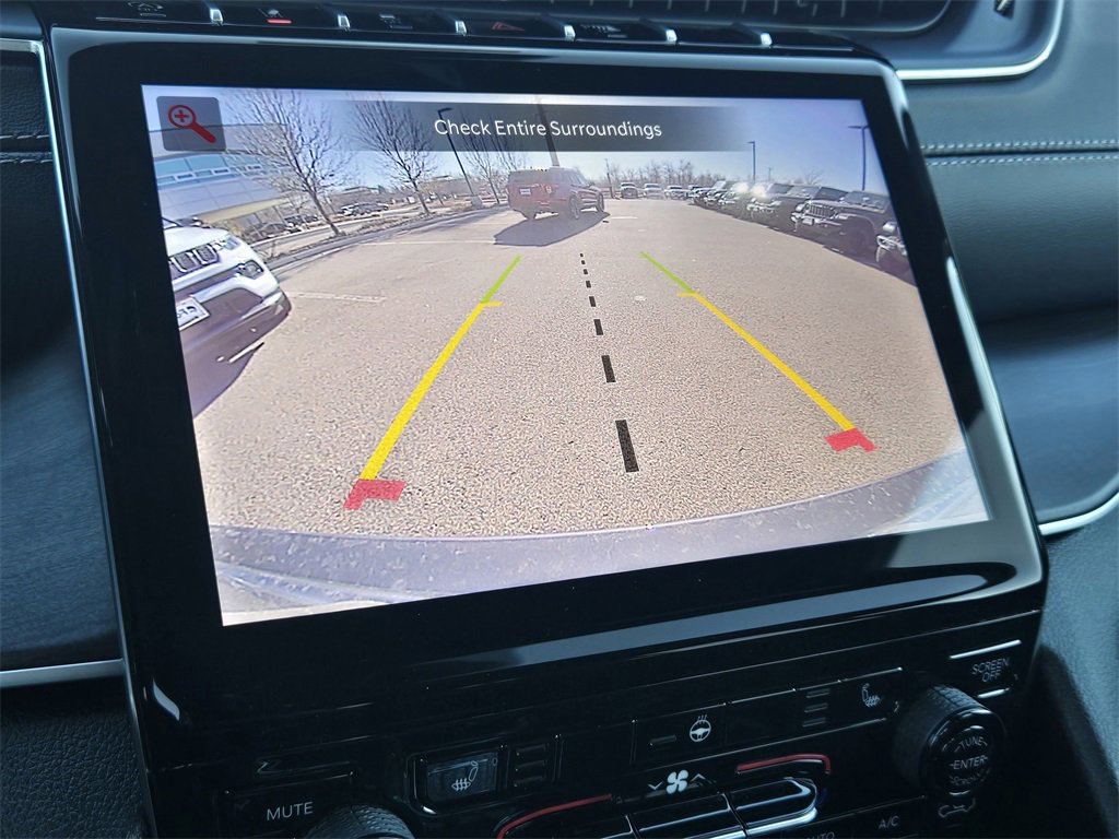 New 2025 Jeep Grand Cherokee Limited image 13