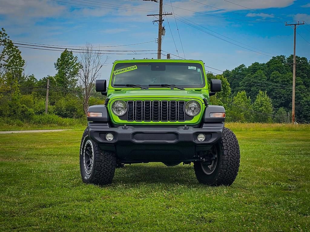 New 2025 Jeep Wrangler Sport S image 9