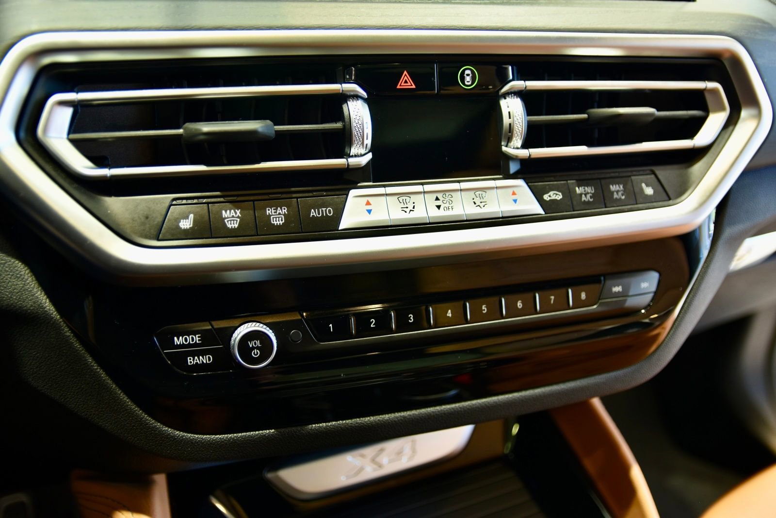 Used 2023 BMW X4 xDrive30i w/ M Sport Package image 15