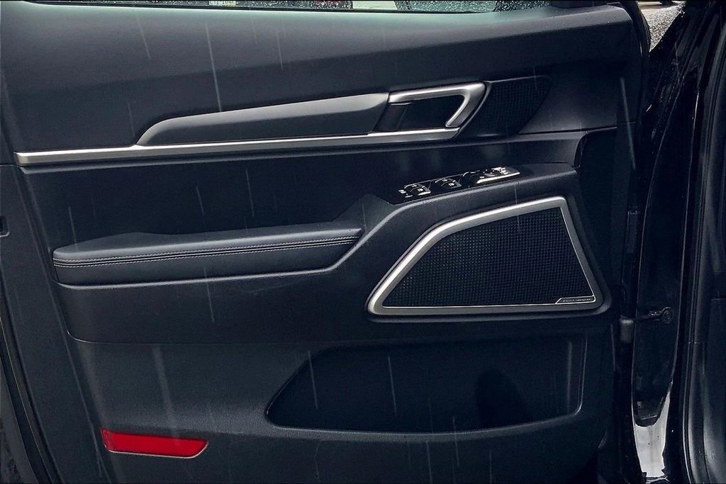 Used 2022 Kia Telluride LX image 21